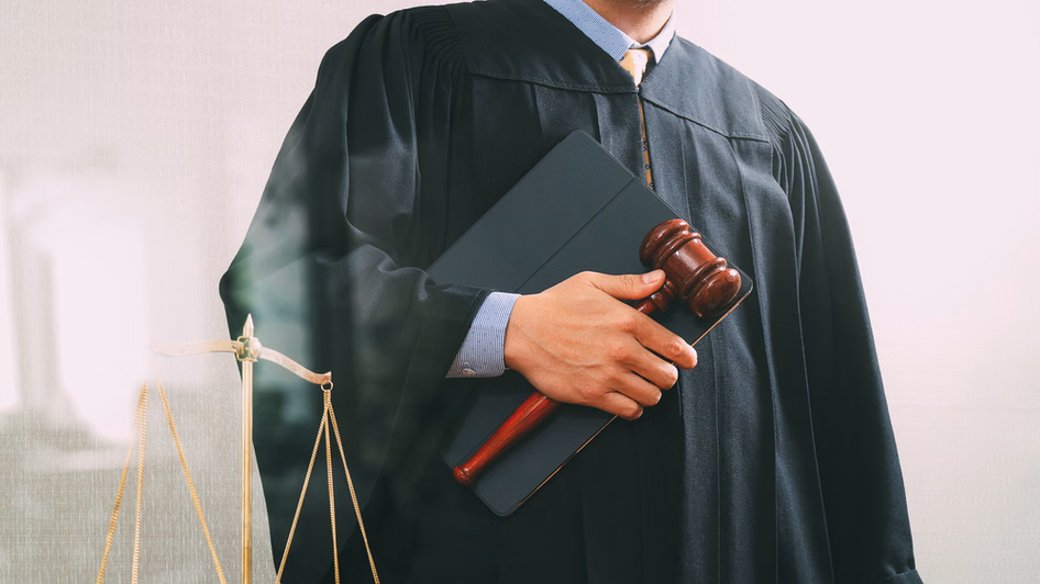 De ce elevul de 13 ani care și-a înjunghiat profesoara și un coleg nu va ajunge în fața instanței: Fostul judecător Cristi Danileț cere reformarea sistemului de răspundere a minorilor