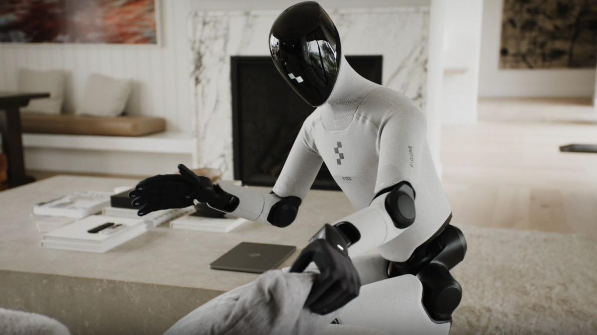 Într-un bar se aduce un robot pe post de barman