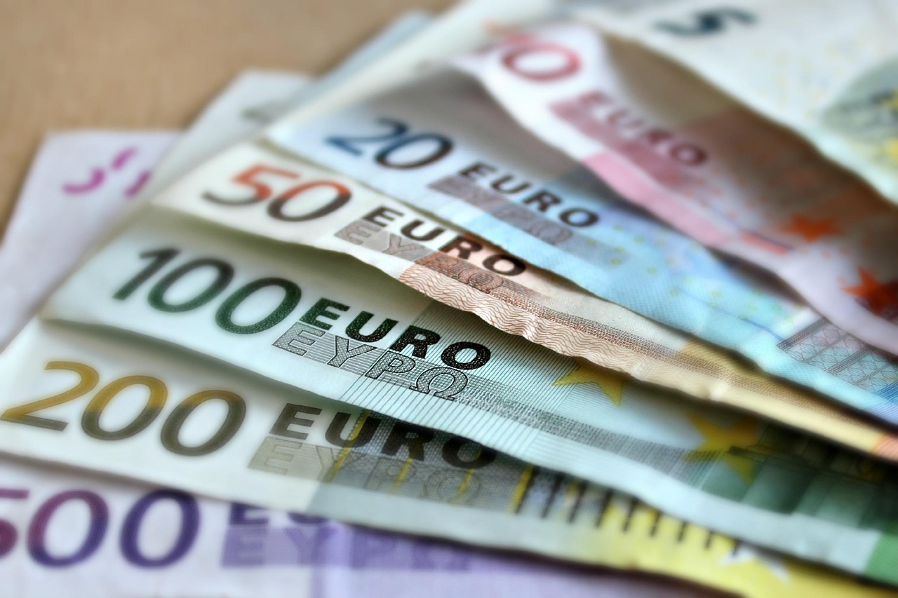 Aș vrea cel puțin 10.000 lei